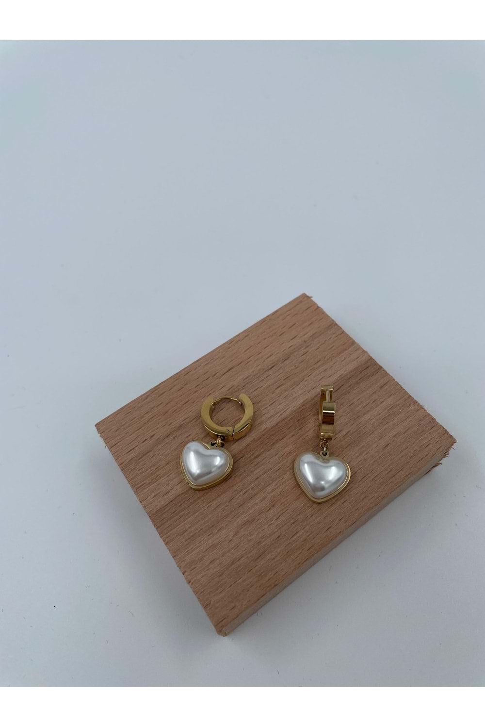 Xbaby Beyaz İnci Dolgulu Kalp Gold Küpe