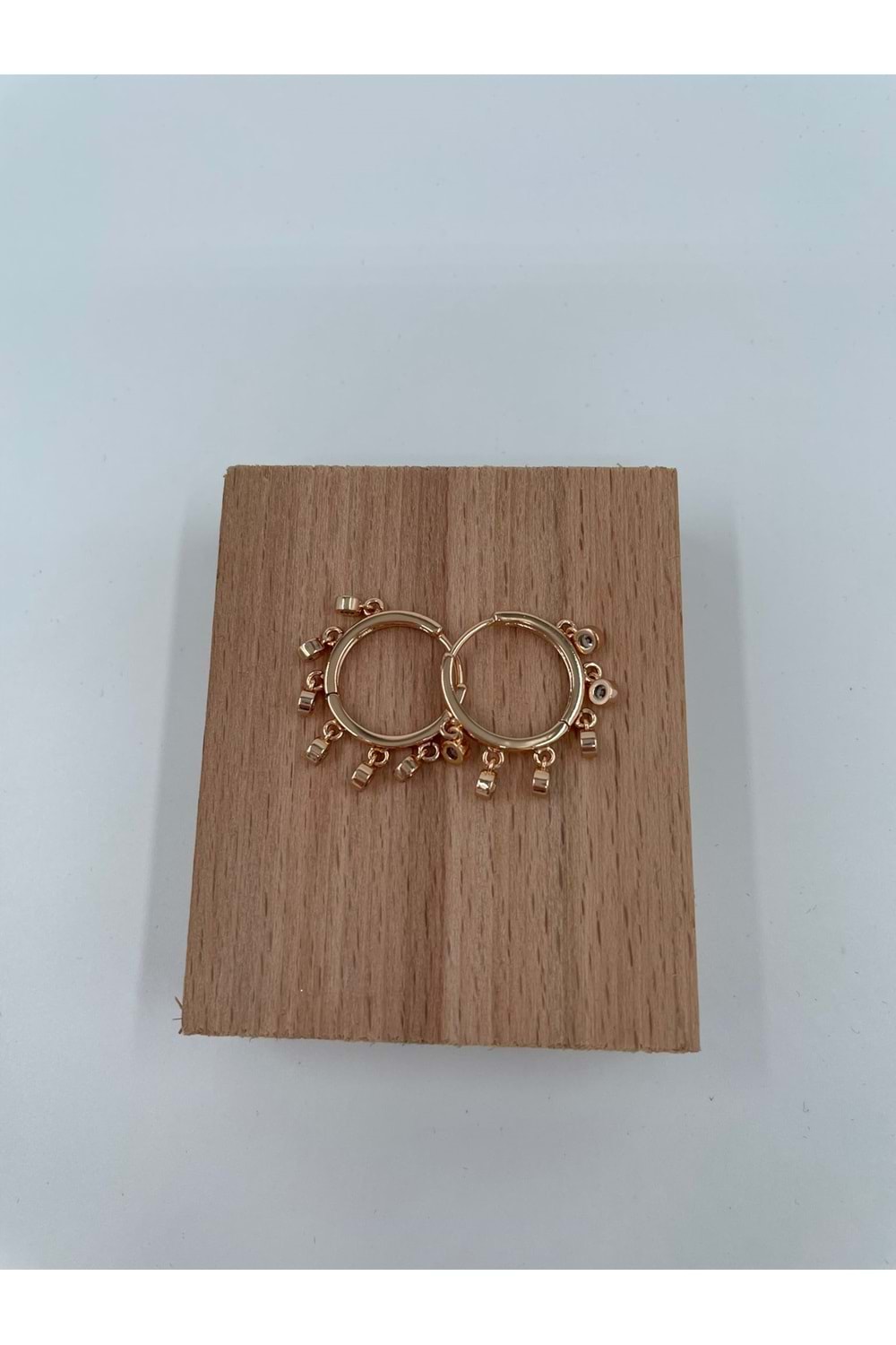 Xbaby Minik Sallanan Taşlı Çelik Gold Halka Küpe