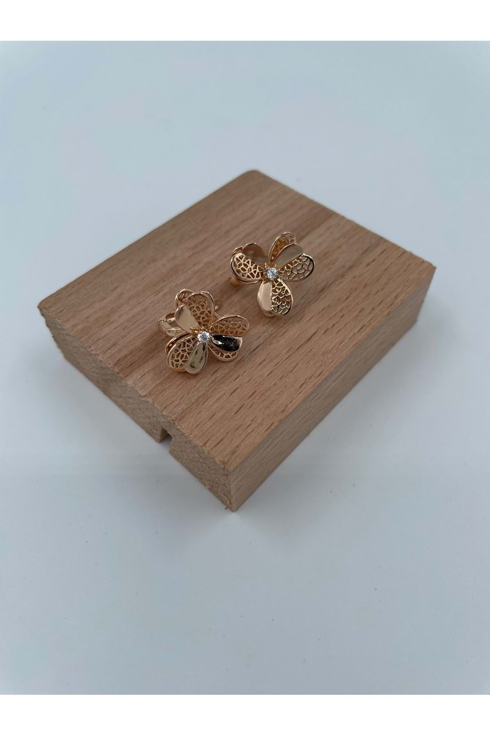 Xbaby Tek Taşlı Çift Katlı Papatya Şekilli Çelik Gold Küpe
